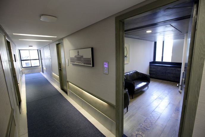 Imagen de los interiores del Hotel Humming Bird and Banquet. Foto 15