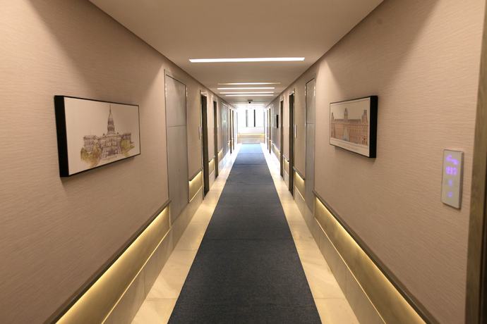 Imagen de los interiores del Hotel Humming Bird and Banquet. Foto 18