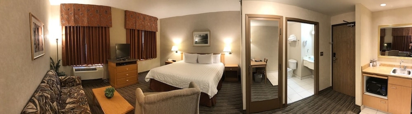 Imagen de la habitación del Hotel Humphry Inn and Suites. Foto 13