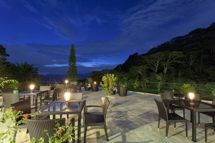 Imagen del bar/restaurante del Hotel Hunas Falls. Foto 6