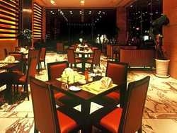 Imagen del bar/restaurante del Hotel Hundred Centuries. Foto 2