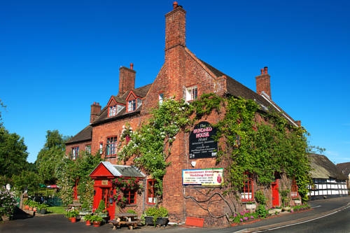 Imagen general del Hotel Hundred House. Foto 9