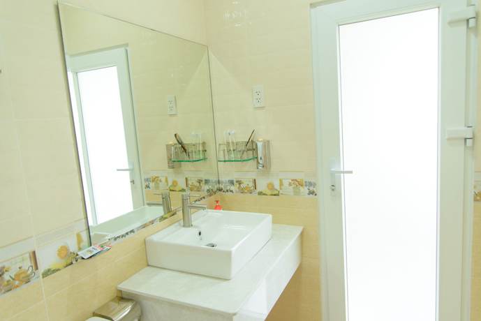 Imagen de la habitación del Hotel Hung Long. Foto 11