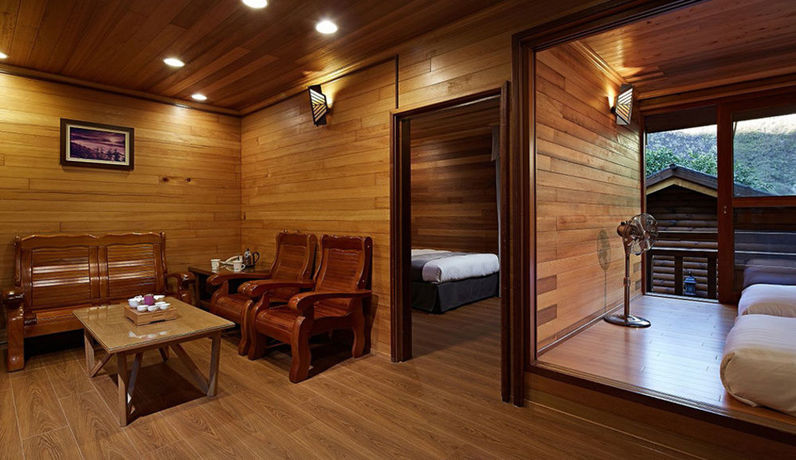 Imagen de la habitación del Hotel Hung's Mansion Basian Villas. Foto 11