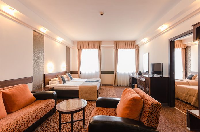 Imagen de la habitación del Hotel Hunguest Apollo. Foto 2