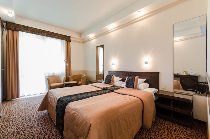 Imagen de la habitación del Hotel Hunguest Apollo. Foto 12