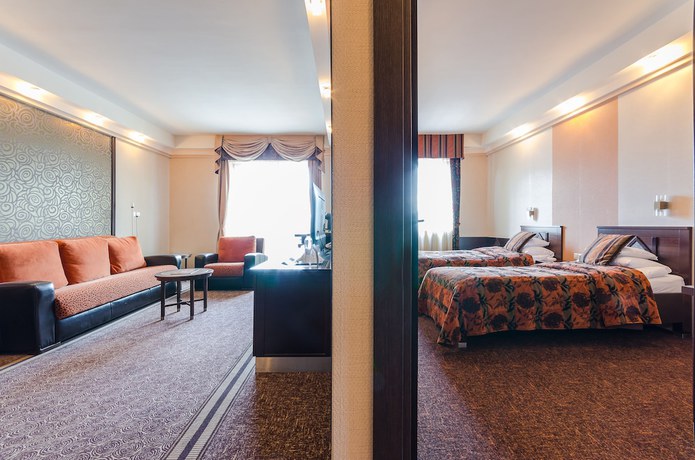 Imagen de la habitación del Hotel Hunguest Apollo. Foto 17