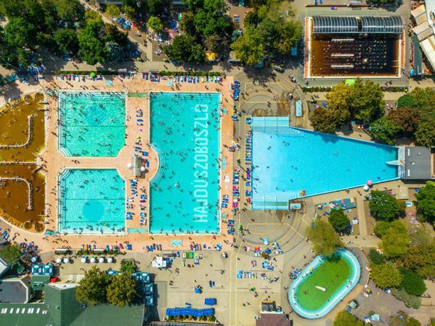 Imagen de la piscina del Hotel Hunguest Aqua Sol. Foto 11