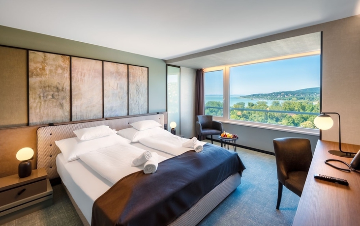 Imagen de la habitación del Hotel Hunguest B&Aacute;L Resort. Foto 6