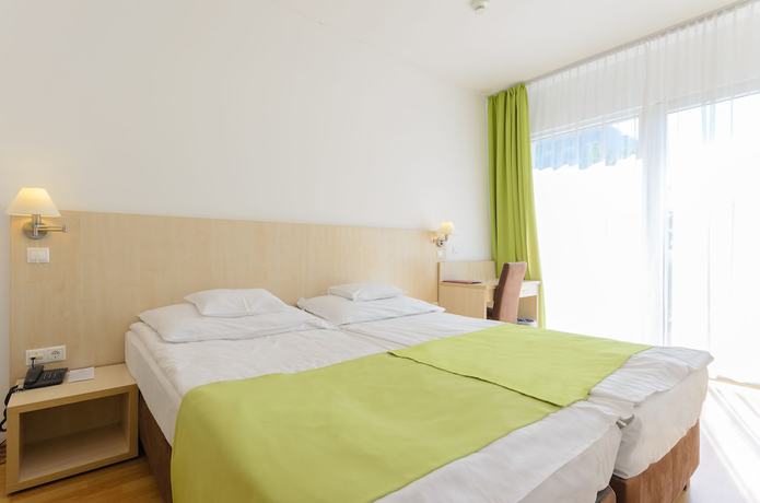 Imagen de la habitación del Hotel Hunguest Beke. Foto 17