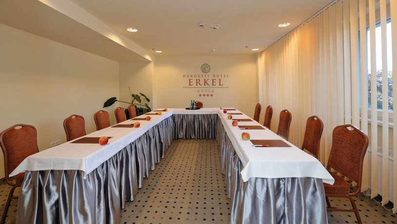 Imagen de los interiores del Hotel Hunguest Gyula. Foto 10