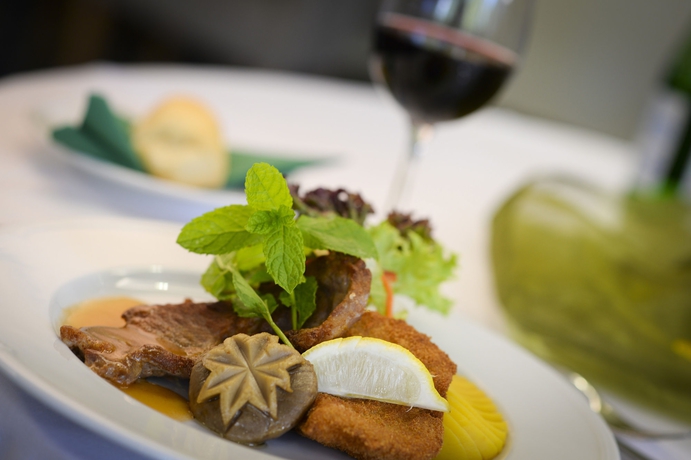 Imagen del bar/restaurante del Hotel Hunguest Gyula. Foto 4