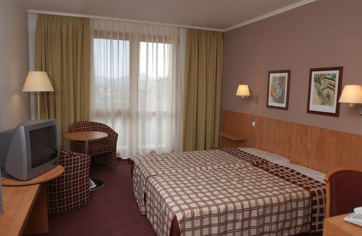 Imagen de la habitación del Hotel Hunguest Pelion. Foto 6