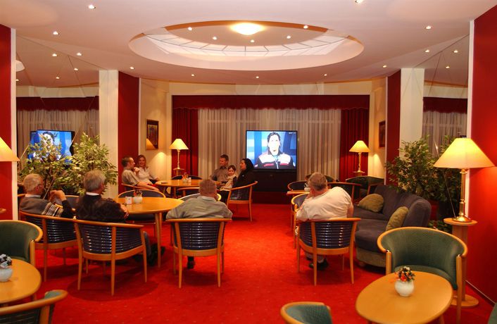 Imagen del bar/restaurante del Hotel Hunguest Repce. Foto 7