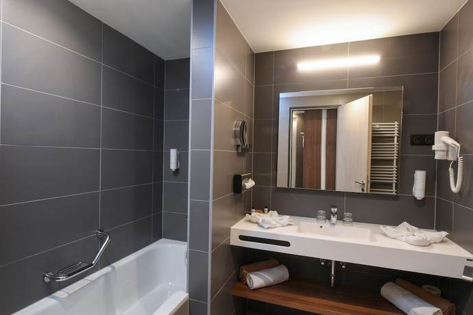 Imagen de la habitación del Hotel Hunguest S&oacute;st&oacute;. Foto 12