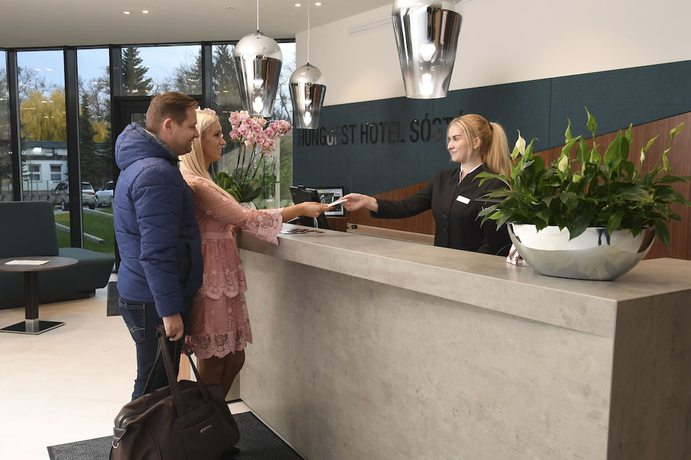 Imagen de los interiores del Hotel Hunguest S&oacute;st&oacute;. Foto 16