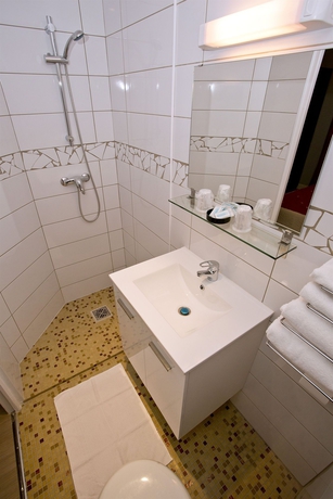 Imagen de la habitación del Hotel Huni. Foto 10