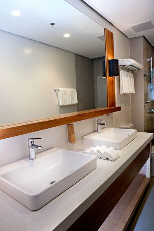 Imagen de la habitación del Hotel Huni Lio. Foto 11