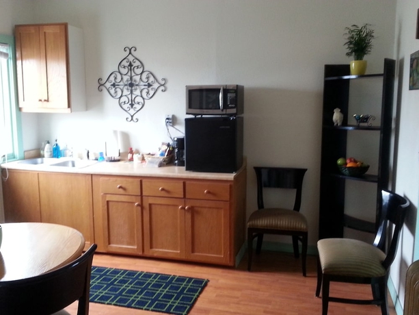 Imagen de la habitación del Hotel Hunters Hot Springs Resort. Foto 8