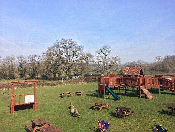 Imagen de la habitación del Hotel Hunters Lodge Inn. Foto 14