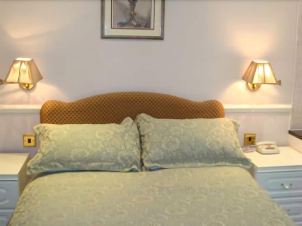 Imagen de la habitación del Hotel Hunters Lodge, Southampton. Foto 6