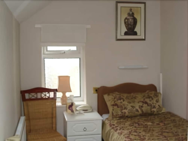 Imagen de la habitación del Hotel Hunters Lodge, Southampton. Foto 7
