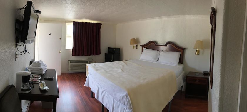 Imagen de los interiores del Hotel Huntingdon Inn. Foto 20