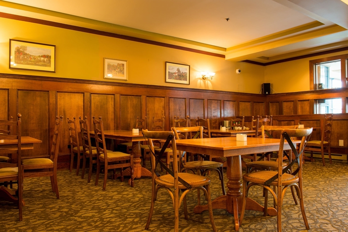 Imagen del bar/restaurante del Hotel Huntingdon Manor. Foto 5