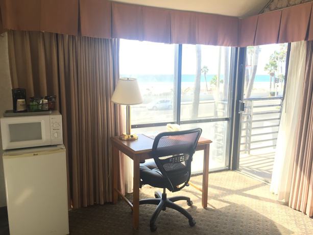 Imagen de la habitación del Hotel Huntington Beach Inn. Foto 5