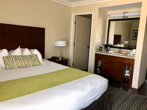 Imagen de la habitación del Hotel Huntington Beach Inn. Foto 14