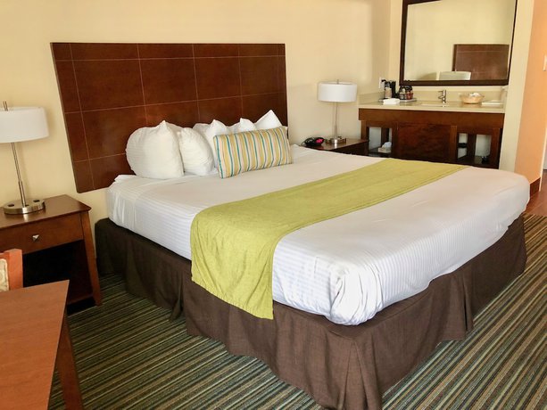 Imagen de la habitación del Hotel Huntington Beach Inn. Foto 15