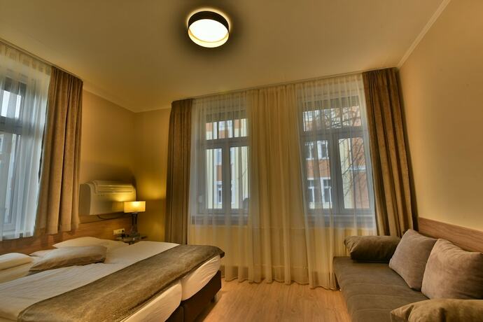 Imagen general del Hotel Hunyadi, Gyor. Foto 5
