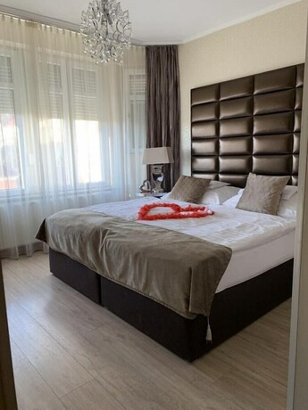 Imagen general del Hotel Hunyadi, Gyor. Foto 12