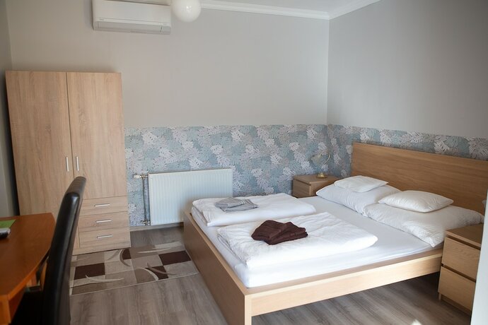 Imagen general del Hotel Hunyadi Panzió- Apartmanház. Foto 7