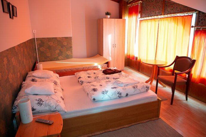 Imagen de la habitación del Hotel Hunyadi Panzió- Apartmanház. Foto 15