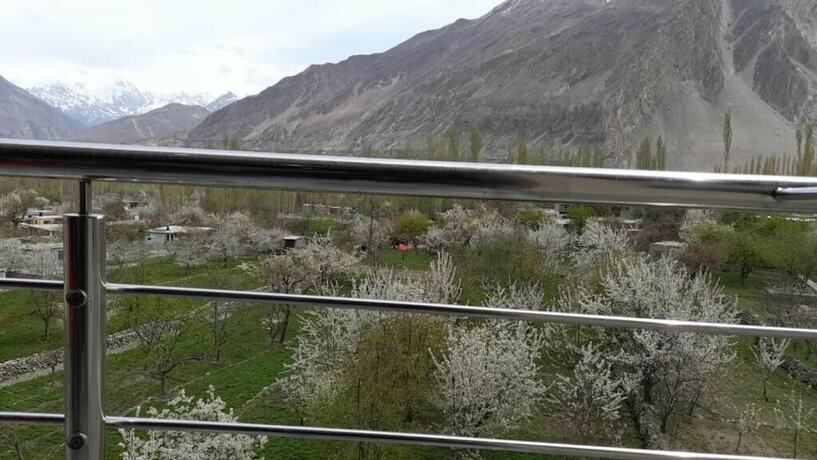 Imagen de la habitación del Hotel Hunza Grand Motel. Foto 18