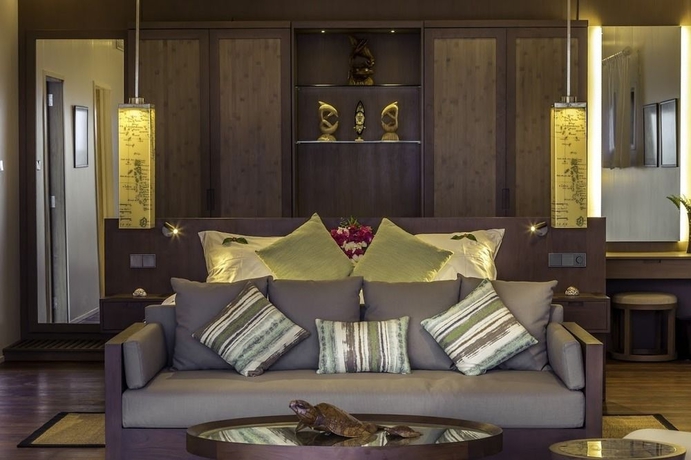 Imagen de los interiores del Hotel Hurawalhi Island Resort. Foto 8