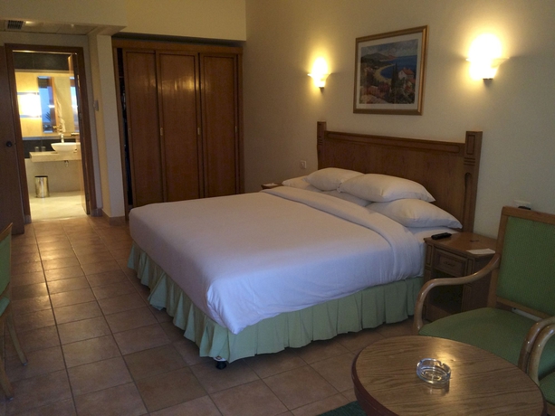 Imagen de la habitación del Hotel Hurghada Long Beach Resort. Foto 8