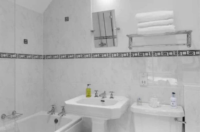 Imagen de la habitación del Hotel Hurtwood. Foto 15