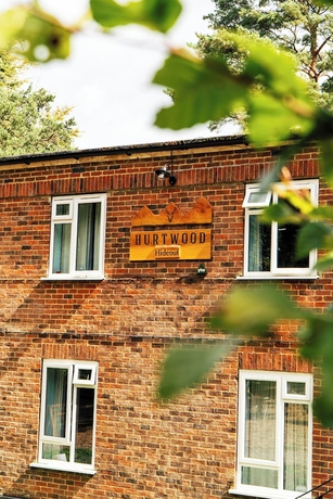 Imagen de los exteriores del Hotel Hurtwood Hideout. Foto 15