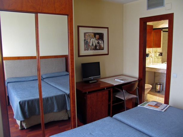 Imagen de los interiores del Hotel Husa Pedralbes. Foto 11