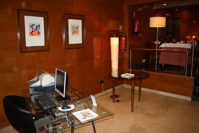 Imagen de los interiores del Hotel Husa Pedralbes. Foto 13