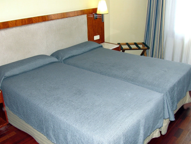 Imagen de la habitación del Hotel Husa Pedralbes. Foto 6