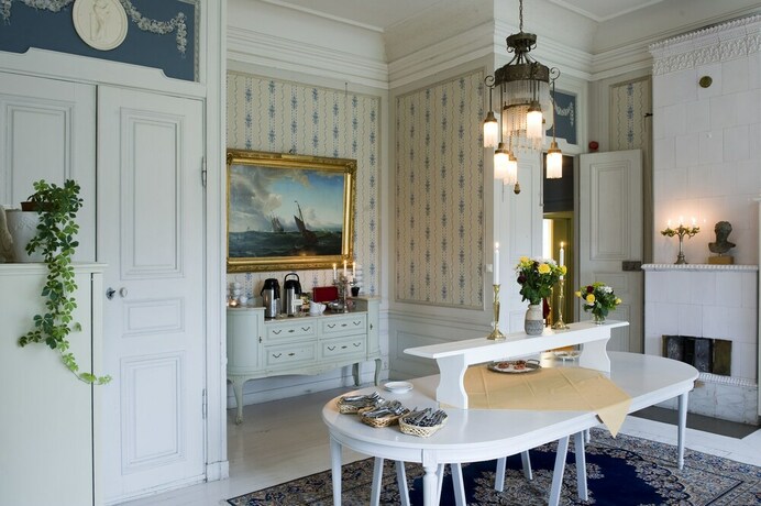 Imagen del bar/restaurante del Hotel Husby Säteri. Foto 16