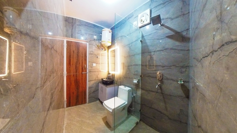 Imagen de la habitación del Hotel Hushvan Resorts. Foto 11
