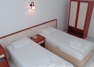 Imagen de la habitación del Hotel Huska Plaza. Foto 2