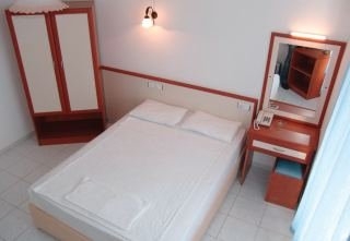 Imagen de la habitación del Hotel Huska Plaza. Foto 4