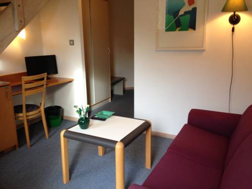 Imagen de la habitación del Hotel Husseren Les Chateaux. Foto 9