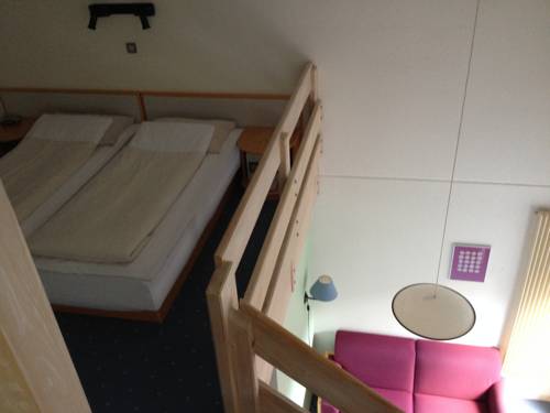 Imagen de la habitación del Hotel Husseren Les Chateaux. Foto 15