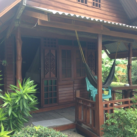 Imagen de la habitación del Hotel Hut Sun Bungalow. Foto 6